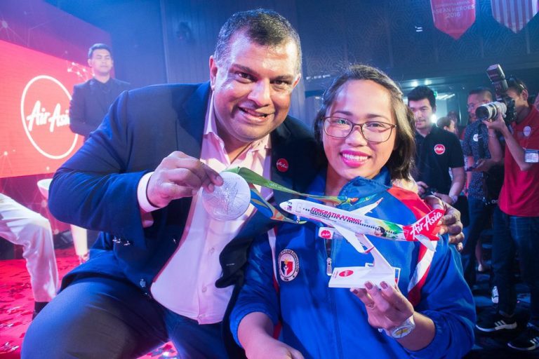 airasia hidilyn medalist fernandes tony honors philippine medallist foundersguide sensasi