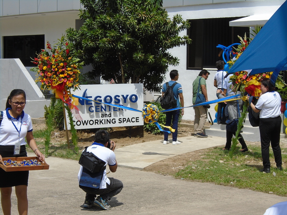 DTI Launches ‘Negosyo, Konsyumer ATBP’; Opens Negosyo Center, Co-Working Space, Fab Lab in UP Cebu