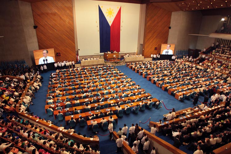  (Photo by: Robert Vinas/ Malacanang Photo Bureau) from upload.wikimedia.org)