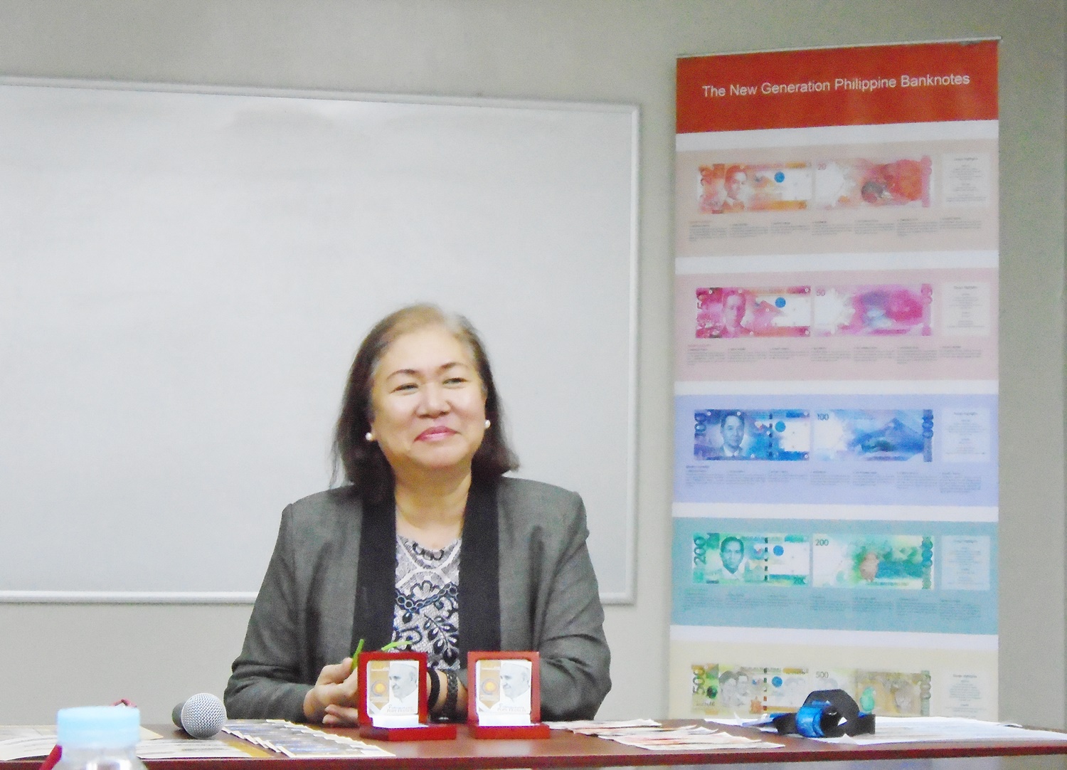 BSP Explains Why PH Bills Should be Treated With TLC