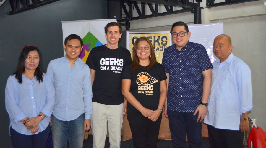 (l-r : Doris Mongaya - Founder & CEO of PR Works Inc.; Albert Padin-Co-founder & CTO of Sym.ph; Dave Overton - CEO of Sym.ph; Tina Amper- Instigator of Geeks on the Beach (GOAB) & Founder of TechTalks.ph; Sen. Bam Aquino ; Antonio Edward Padre of DICT Office-Visayas)