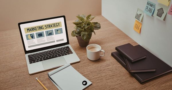 Digital marketing analytics dashboard showing traffic growth and campaign metrics
