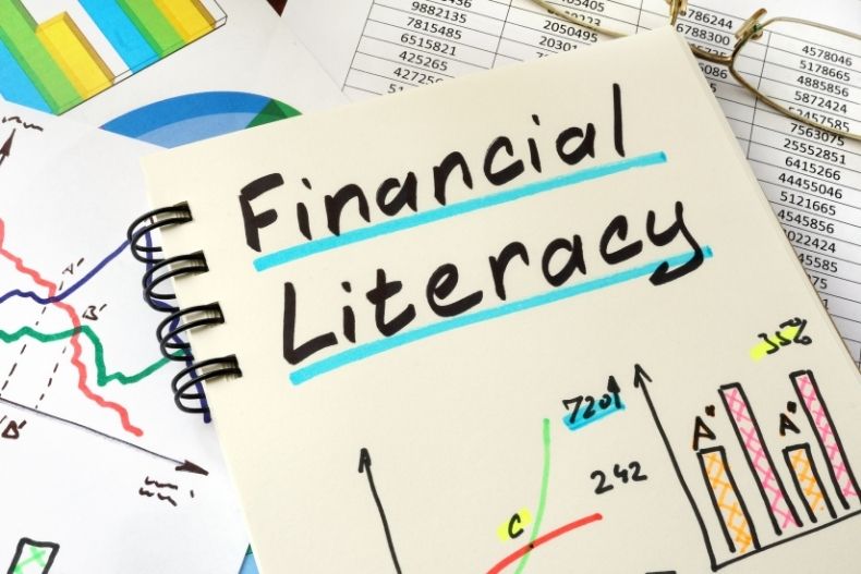 5 Financial Literacy Mistakes To Avoid When You’re Running A Business