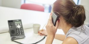 3 Reasons People Are Ditching Landlines