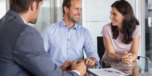 How to Evaluate the Performance of Your Financial Advisor in Long Beach: Key Metrics and Benchmarks
