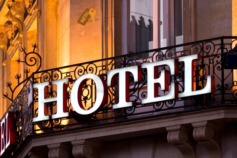 hotel revenue tips